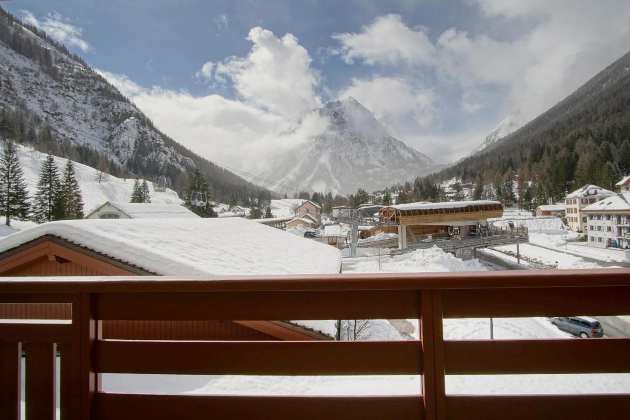 Le Refuge Des Portes Du Mont Blanc Vallorcine